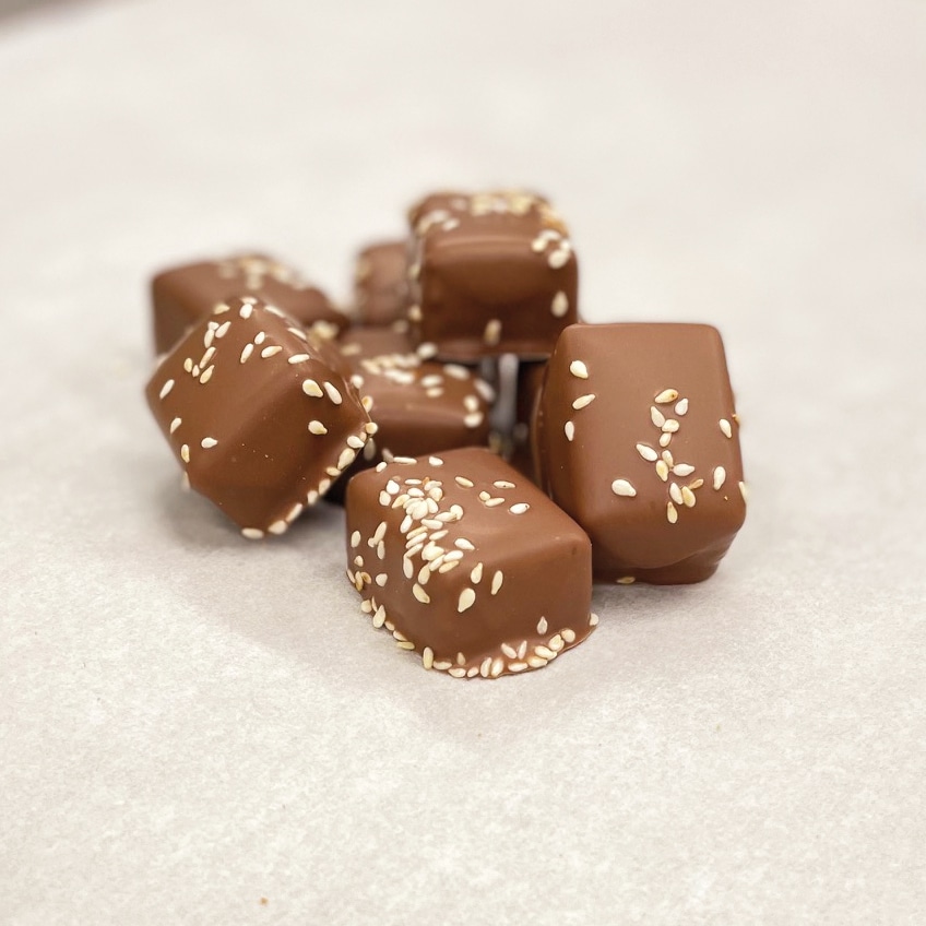 sesam praliné artisanale chocolade hand made